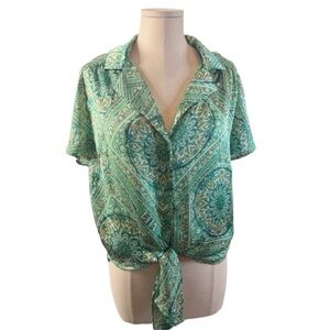 Eclair Tie Front. Green Patterned Women's Top. Medium. Great Condition